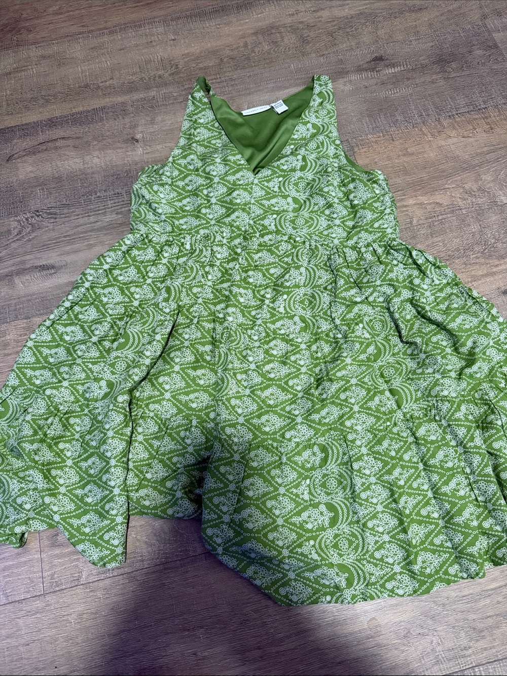 Sincerly Jules Green Printed V-Neck Sleeveless Casual Dress